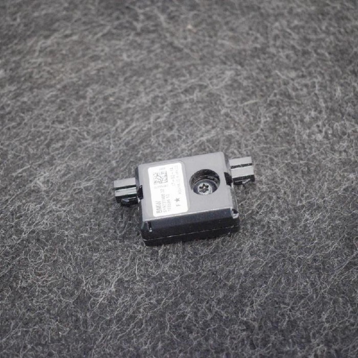 Amplificator de antena BMW 2 Coupe F22, F87 2014 OEM: 9231466 2845387