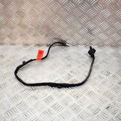 USB TESLA MODEL 3 2021 OEM: 1593174-00-C | 14977268 foto