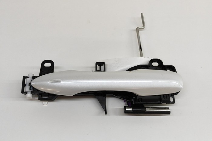 M&acirc;ner exterior ușă dreapta față TOYOTA YARIS CROSS MXP_ 2022 OEM: 69201-02320,69210-K0060-A2,69210-K0060 | 28284447