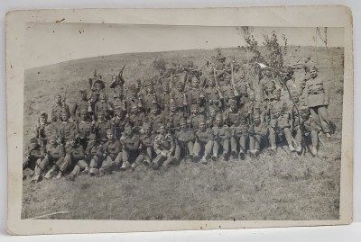 SOLDATI ROMANI DIN COMPANIA III PIONIERI , LA LUGOJ , FOTOGRAFIE DE GRUP , 1940 , CARTE POSTALA foto