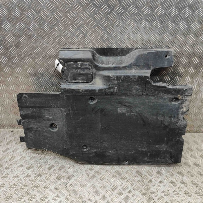 Scut motor st&acirc;nga spate VW PASSAT Variant B8 3G5 2021 OEM: 3Q0825101E