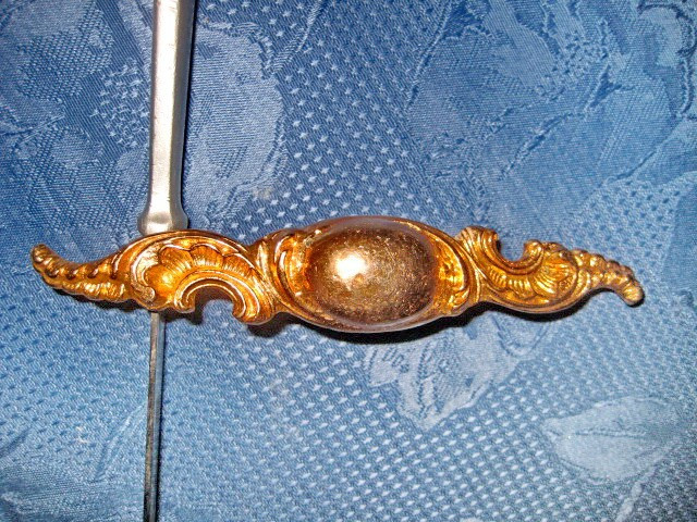3061-Ornament vechi din bronz in stil Baroc cu cleme de prindere.