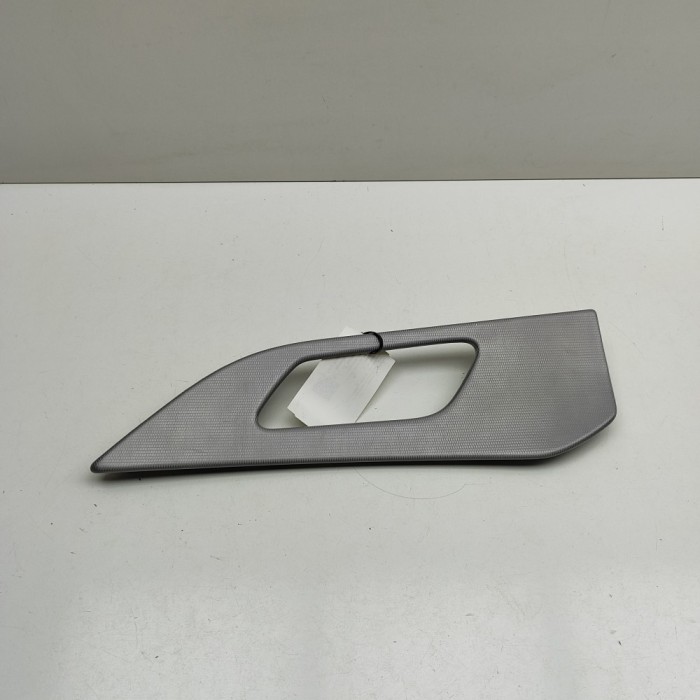 Ornament panou ușă dreapta față JAGUAR F-PACE X761 2018 OEM: HK83-237B43-B 32798350