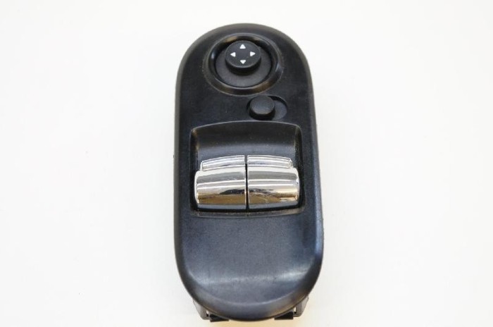 Buton geam ușă st&acirc;nga față MINI COOPER F56 2013 OEM: 9289625 2759881