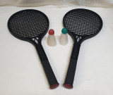 Jucarie veche de colectie Romania anii 1970 - Set Rachete de Tenis - Badminton