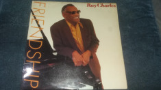 VINIL RAY CHARLES - FRIENDSHIP foto