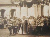 Copie foto 150 x 93 mm &Icirc;ncoronarea de la Alba-Iulia 15 oct.1922 cu Regele Ferdinand și Regina Maria