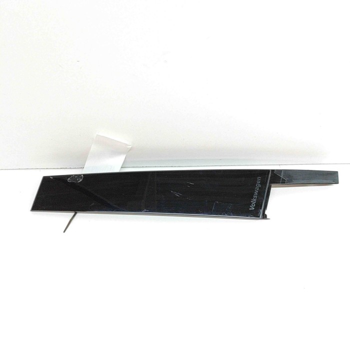 Ornament vertical ușă dreapta față VW T-ROC A11 2023 OEM: 2GA837902D 25608410
