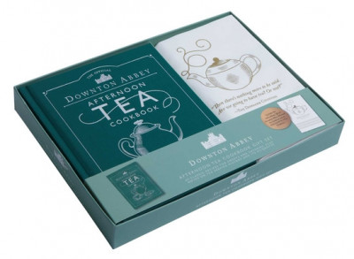 The Official Downton Abbey Afternoon Tea Cookbook Gift Set [Book ] Tea Towel] foto