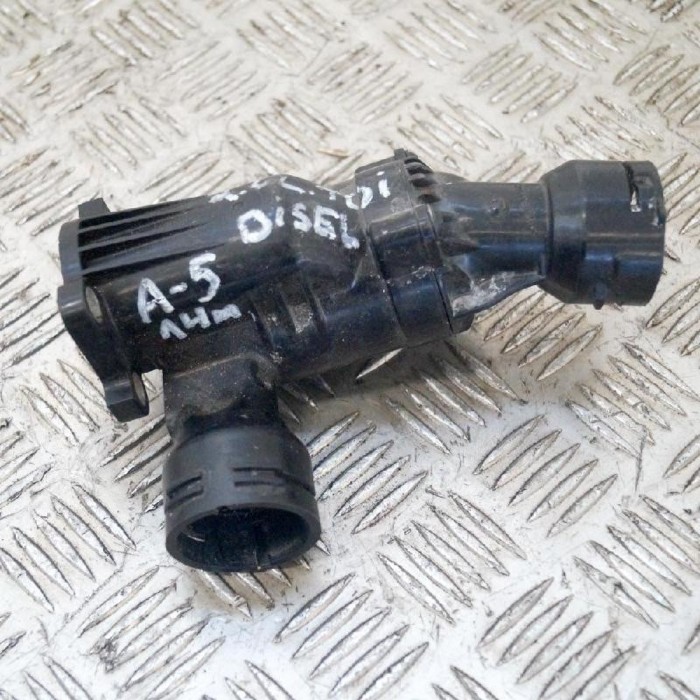 Termostat AUDI A5 8T3 2014 OEM: 04L121111E | 2573749