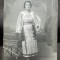 Fotografie tip carte postala, femeie in costum popular, perioada interbelica