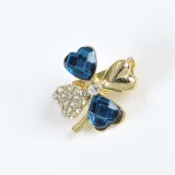 Brosa martisor trifoi auriu