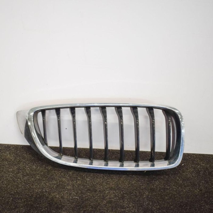 Grila dreapta față BMW 4 Gran Coupe F36 2016 OEM: 7294818 4084874