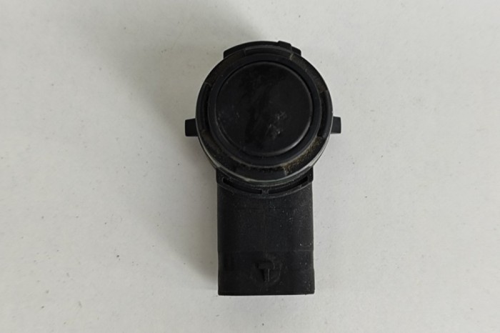 Senzor de parcare față AUDI A4 Avant 8W5, B9 2017 OEM: 5Q0919275B 23526189
