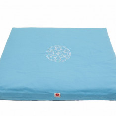 Perna de meditatie Asteya Zabuton Sky Blue 60x70x7cm cu husa detasabila si umplutura din lana de bumbac + meditatie ghidata cadou
