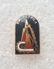 Insigna - Intreprinderea Miniera Petrila foto