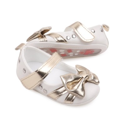 Pantofiori eleganti albi cu insertii aurii (Marime Disponibila: 6-9 luni foto