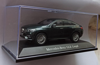 Macheta Mercedes-Benz GLE Coupe 2020 emerald green - iScale 1/43 foto