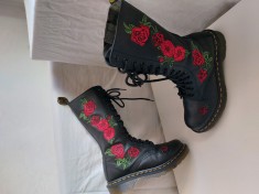 Bocanci /Cizme Dr. Martens Vonda,originali,marime 35.5 (22.5 cm)