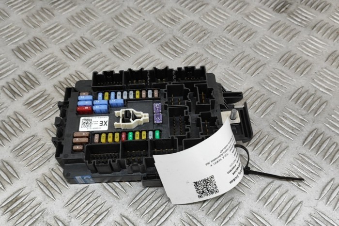 Modul panou de siguranțe TESLA MODEL X 2018 OEM: 1094409-01-E 30386334