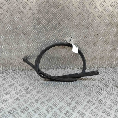 Garnitura de cauciuc motor VW PASSAT Variant B8 3G5 2020 OEM: 3G0823723 30433809 foto