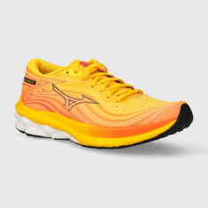 Mizuno pantofi de alergat Wave Skyrise 5 culoarea portocaliu, J1GC2409