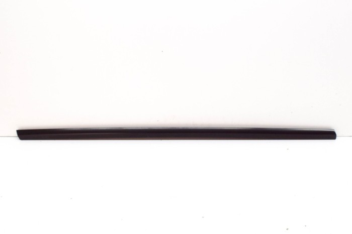 Chedar geam ușă dreapta față TESLA MODEL Y 2022 OEM: 1495711-00-D 15152981