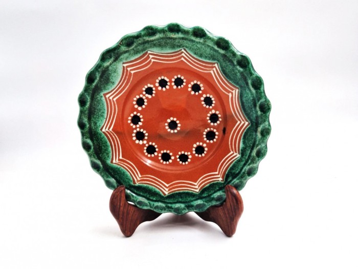 farfurie decorativa ceramica Ungaria KANTOR KARCAG diametru 22 cm motive geometrice si florale lut ars glazurat anii '70 semnata