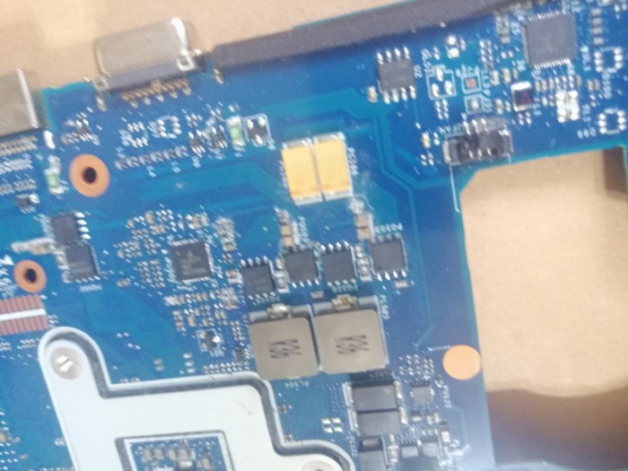 placa de baza Samsung 355V NP355V5C QMLE4 LA-8864P BA59-03565A DEFECTA !!!