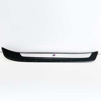 Ornament prag dreapta față BMW X1 E84 2014 OEM: 7318566,2990844,7318568,8047746 10858739 foto