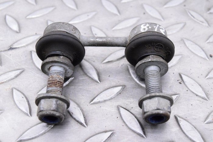 Bieleta stabilizatoare dreapta spate ASTON MARTIN DB11 2018 OEM: HY53-5664-AB 27524329