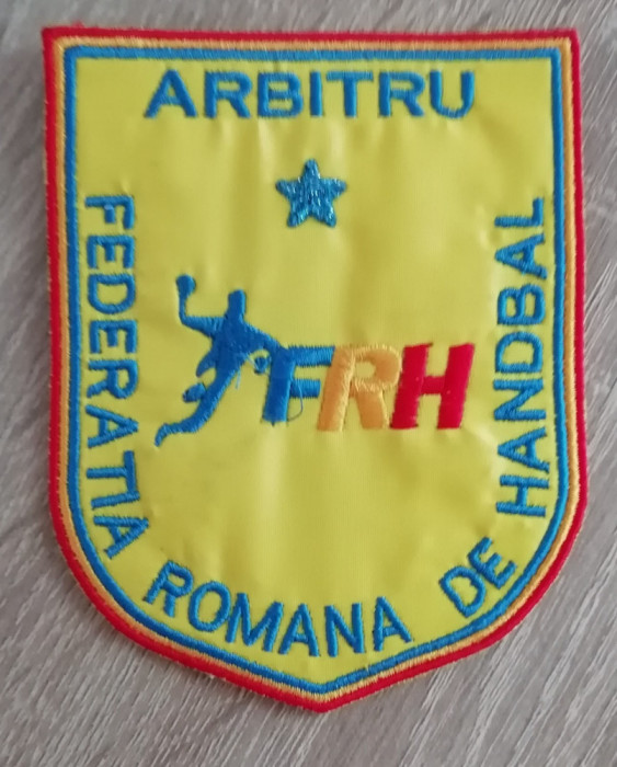 C7 24 - Ecuson - tematica sport handbal - Arbitru FRH - piesa de colectie!