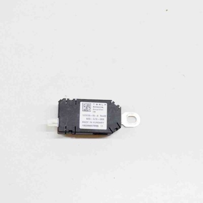 Amplificator de antena TESLA MODEL 3 2018 OEM: 1079735-00-A,920-573-003 foto