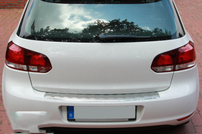 Ornament protectie bara spate/portbagaj Crom Volkswagen Golf 6 Hatchback 2008-2012
