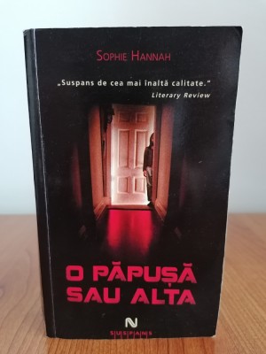 Sophie Hannah, O păpușă sau alta foto