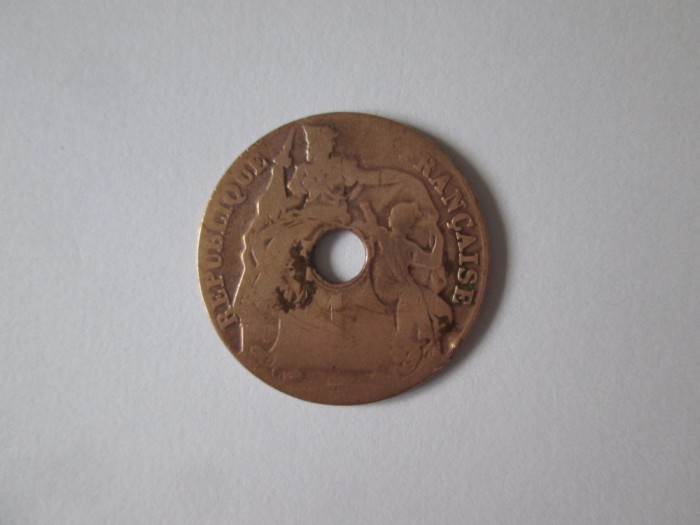 Indochina Franceza 1 Cent 1922 an rar in stare slaba