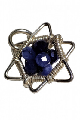 B187c. Pandantiv stea cu Sodalit albastru, fir metalic Argint 925, 2,5 cm foto