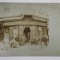 FOTOGRAFIE IN FATA UNEI PRAVALII MAGHIARE ( POSIBIL ARDEAL ) , CU CIVILI SI JANDARMI UNGURI , TIP CARTE POSTALA , INCEPUTUL SEC. XX