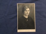Carte postala / Fotografie portret de femeie Foto Pelisor Bucuresti perioada interbelica !