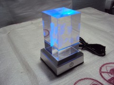 lampa 3D cu cristal si LED RGB foto