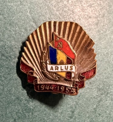 Insigna ARLUS 1944 1954 foto