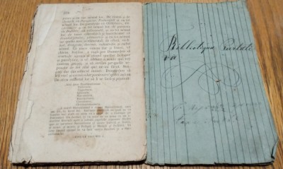 LITTERATURA CRITICA - Volumul I - I. HELIADE R. - Typographia Heliade si Associati, Bibliotheca Portativa, 1860, 276 p. foto