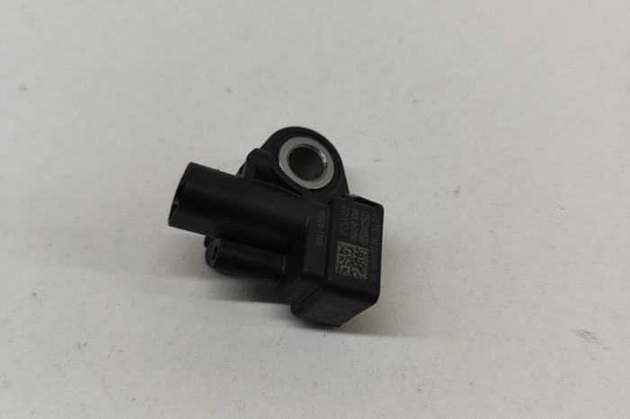 Senzor de impact st&acirc;nga spate KIA EV6 CV 2023 OEM: 95920-T1100 27523453