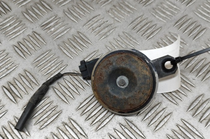 Claxon TOYOTA HILUX VII Pick-up _N1_, _N2_, _N3_ 2011 OEM: 86510-0K010 | 28823040
