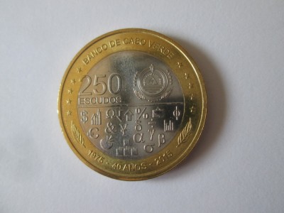 Capul Verde 250 Escudos 2015 UNC moneda aniversara:40 de ani de la independenta si dezvoltare,diametrul=28 mm,greutate=11,40 grame foto