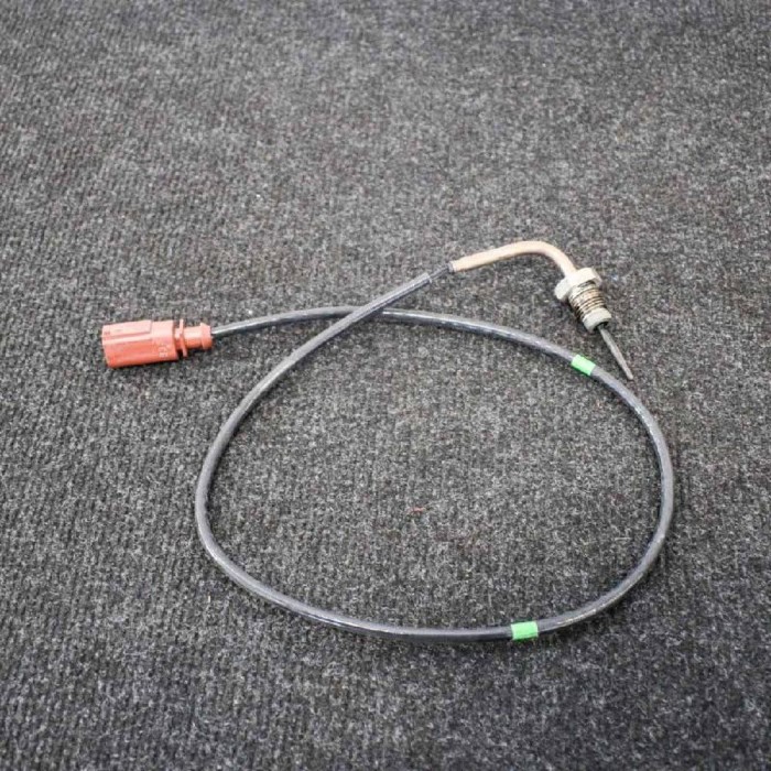 Senzor de temperatură VW TIGUAN AD1 2017 OEM: 04L906088DN 3675754
