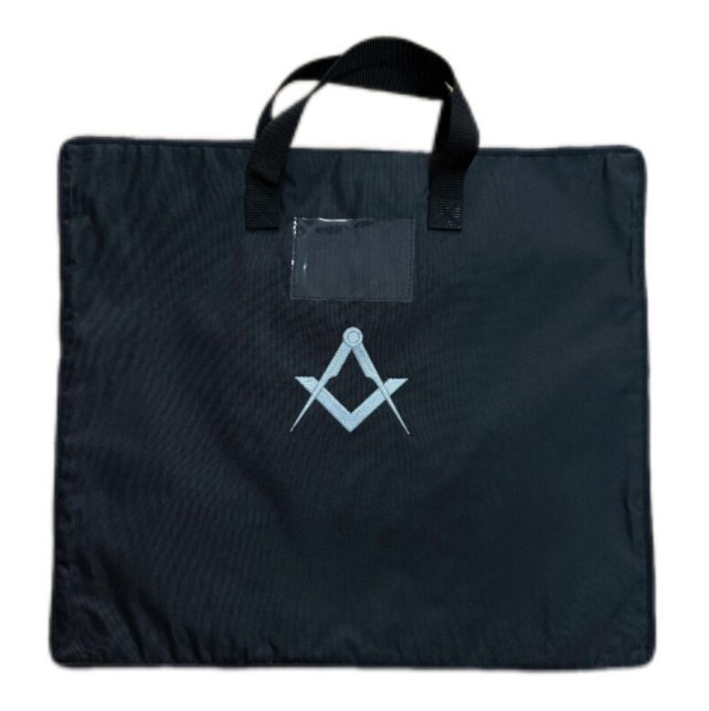 Geant? de Paramente Masonic? &ndash; Elegan??, Discre?ie ?i Protec?ie pentru Regalia Dumneavoastr? MM426