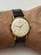 CEAS AUR 18K IWC SCHAFFHAUSEN - Cal. 89 - 37mm - Fancy Lugs - 1953 - RAR - NOS !