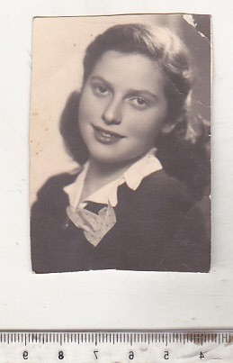 bnk foto - Portret de fata - Foto Modern G Pivnic Piatra Neamt