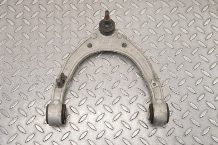 Braț superior dreapta față VW TOUAREG 7P5 2012 OEM: 7p0407021 17296276